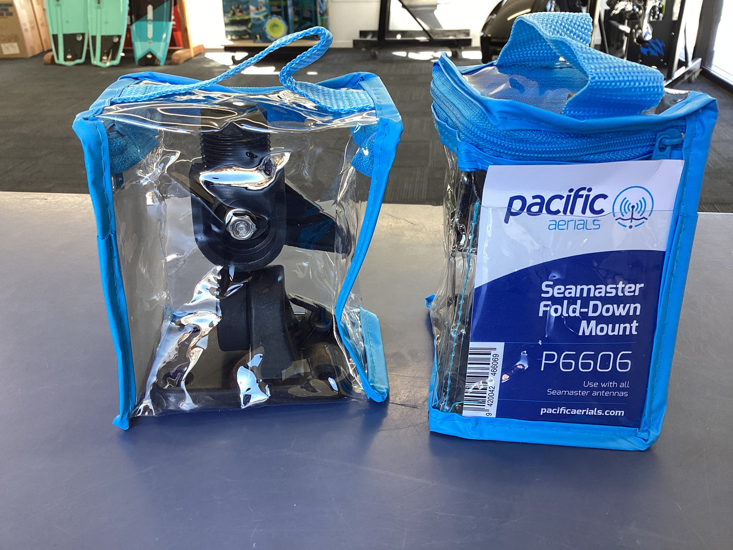 Pacific Aerials Fold Down Mount Black P6606