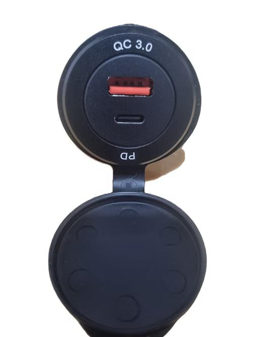 Tallon USB-C and USB Ports - Round 3.1 Amp