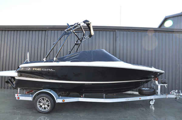 Regal 1900 ES Bowrider