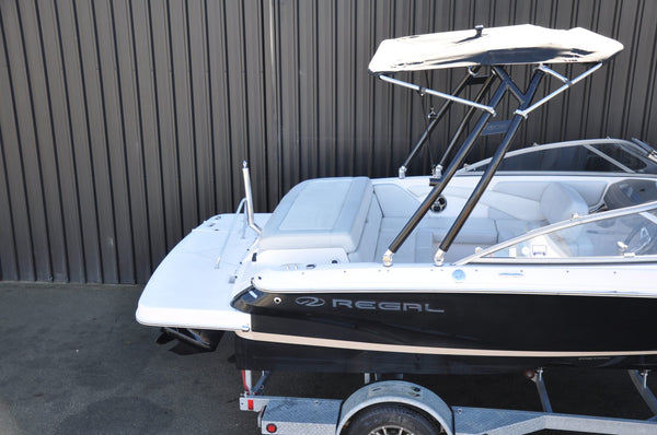Regal 1900 ES Bowrider