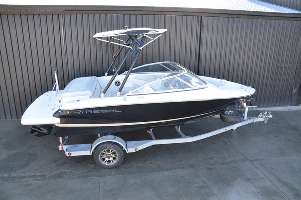Regal 1900 ES Bowrider