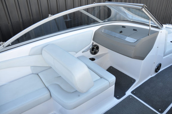 Regal 1900 ES Bowrider