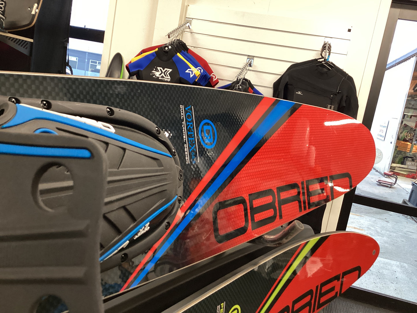 O’Brien Vortex 65.5 Water Skis - Combo wide design