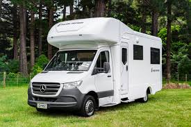 RV & CAMPERVAN