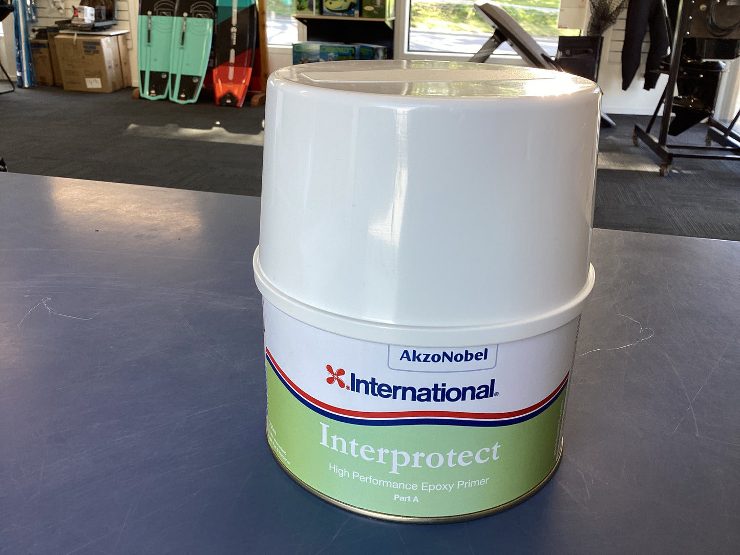 International Interprotect White 1Ltr Kit YPA401/A1LT