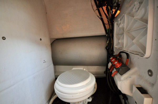 Smuggler Strata 750 Mid Cabin