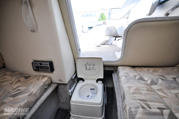 Four Winns 215 Sundowner - Low Hours - Fresh Water