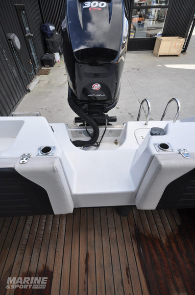 Haines Hunter SS700 - 2011 300HP Verado Engine