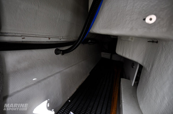 Four Winns 215 Sundowner - Low Hours - Fresh Water