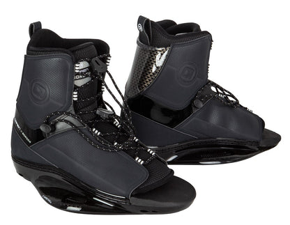 O'Brien Forum 141 Wakeboard with Boarder Bindings