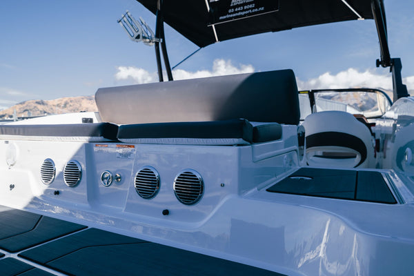 Bayliner DX2050