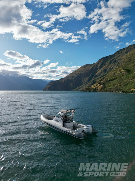 Smuggler Strata 750 Mid Cabin