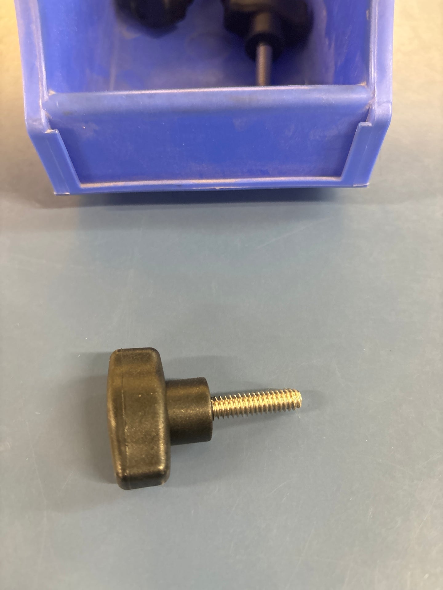 Thumb Screw - Plastic - ¼”