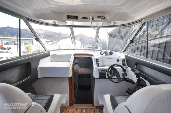 Haines Hunter SS700 - 2011 300HP Verado Engine