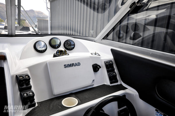 Haines Hunter SS700 - 2011 300HP Verado Engine