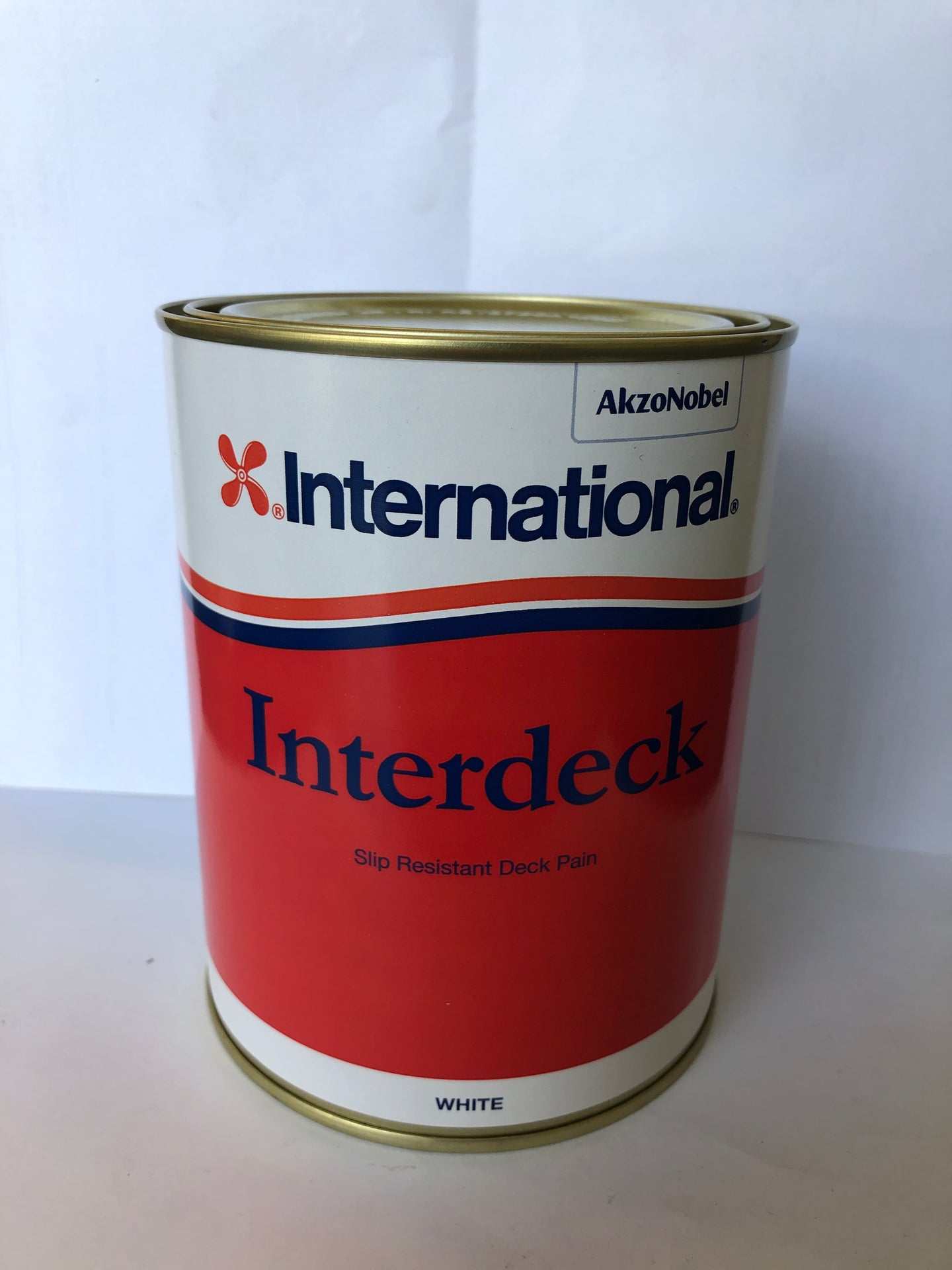 International Interdeck White 1L