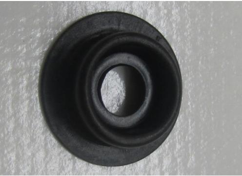 Dot Studs F824-550 Black