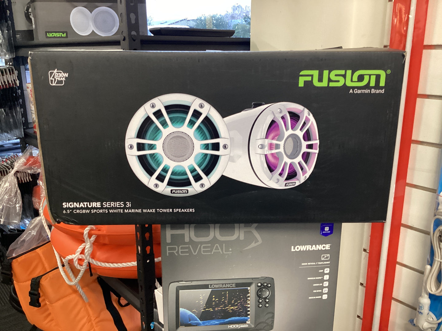 Fusion Signature Series 3i - White Marine Wake Tower Speakers